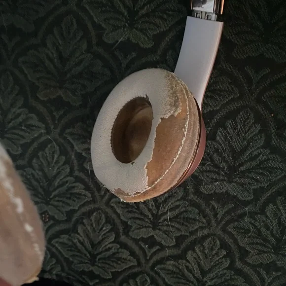 Beats Solo3 Wireless On-Ear Headphones - Rose Gold - Picture 10 of 10